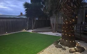 3 Bedroom Villa In Werribee Near To Werribee Cbd
